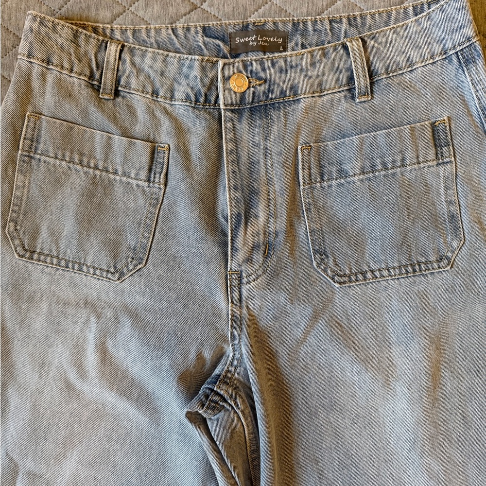 Sweet Lovely Light Wash Patch Pocket Wide-Leg Denim Pants